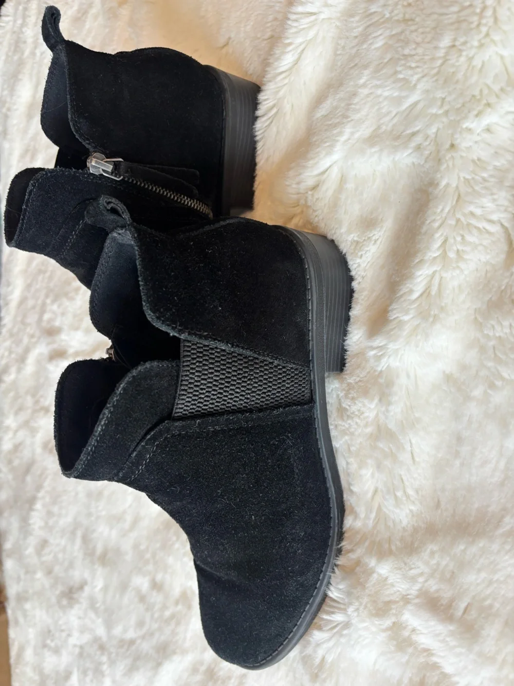 Easy Spirit Black Suede Ankle Booties LIKE NEW